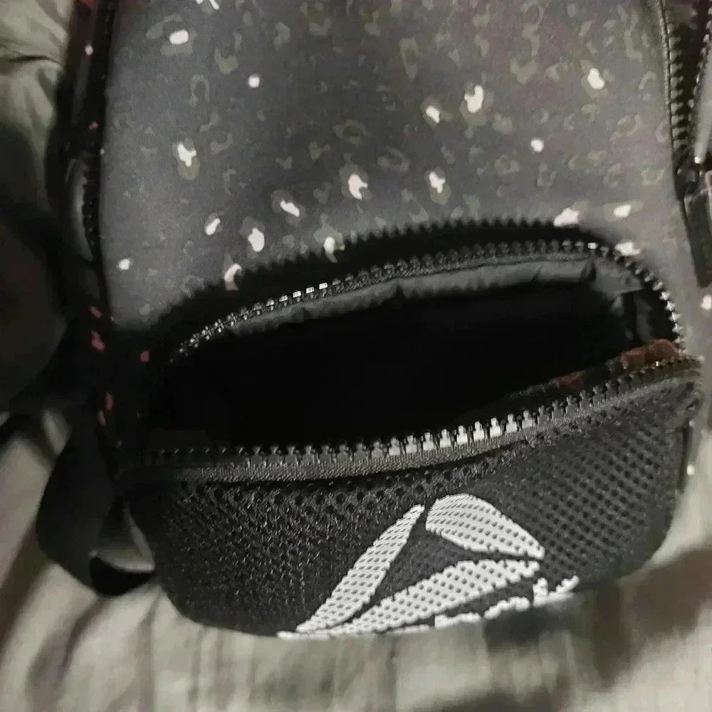 COPY - NWOT Reebok mini bag - Picture 7 of 10